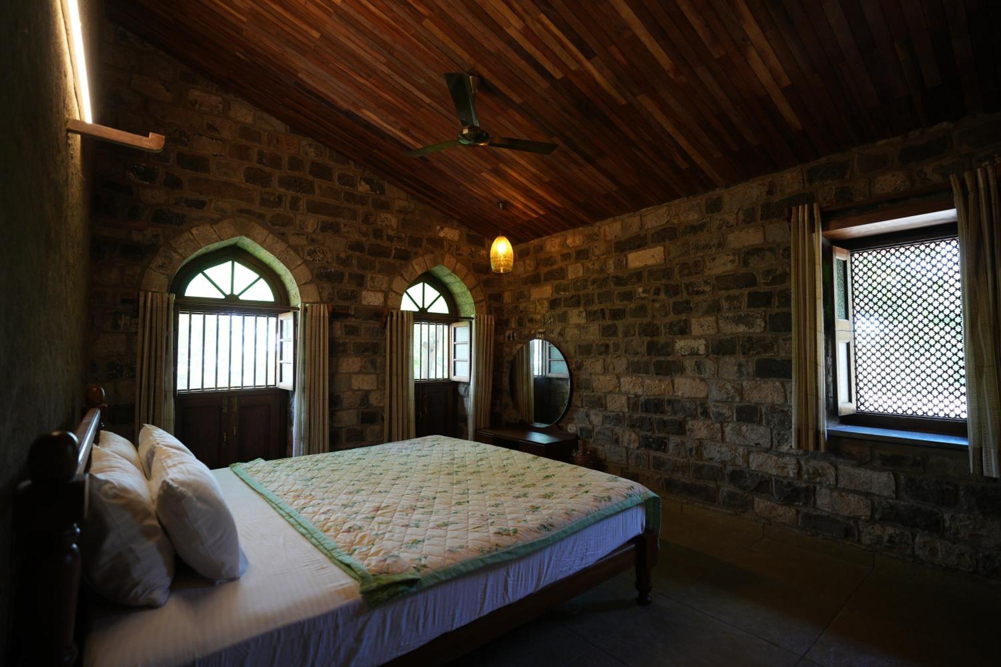 Nisarg Resort Kolhapur Eksteriør bilde