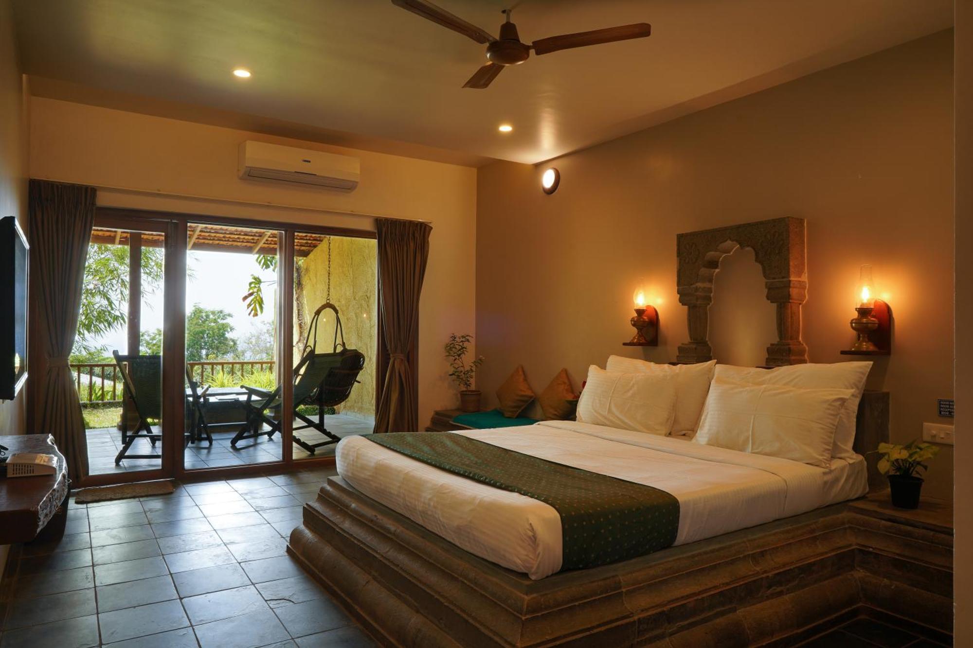 Nisarg Resort Kolhapur Eksteriør bilde