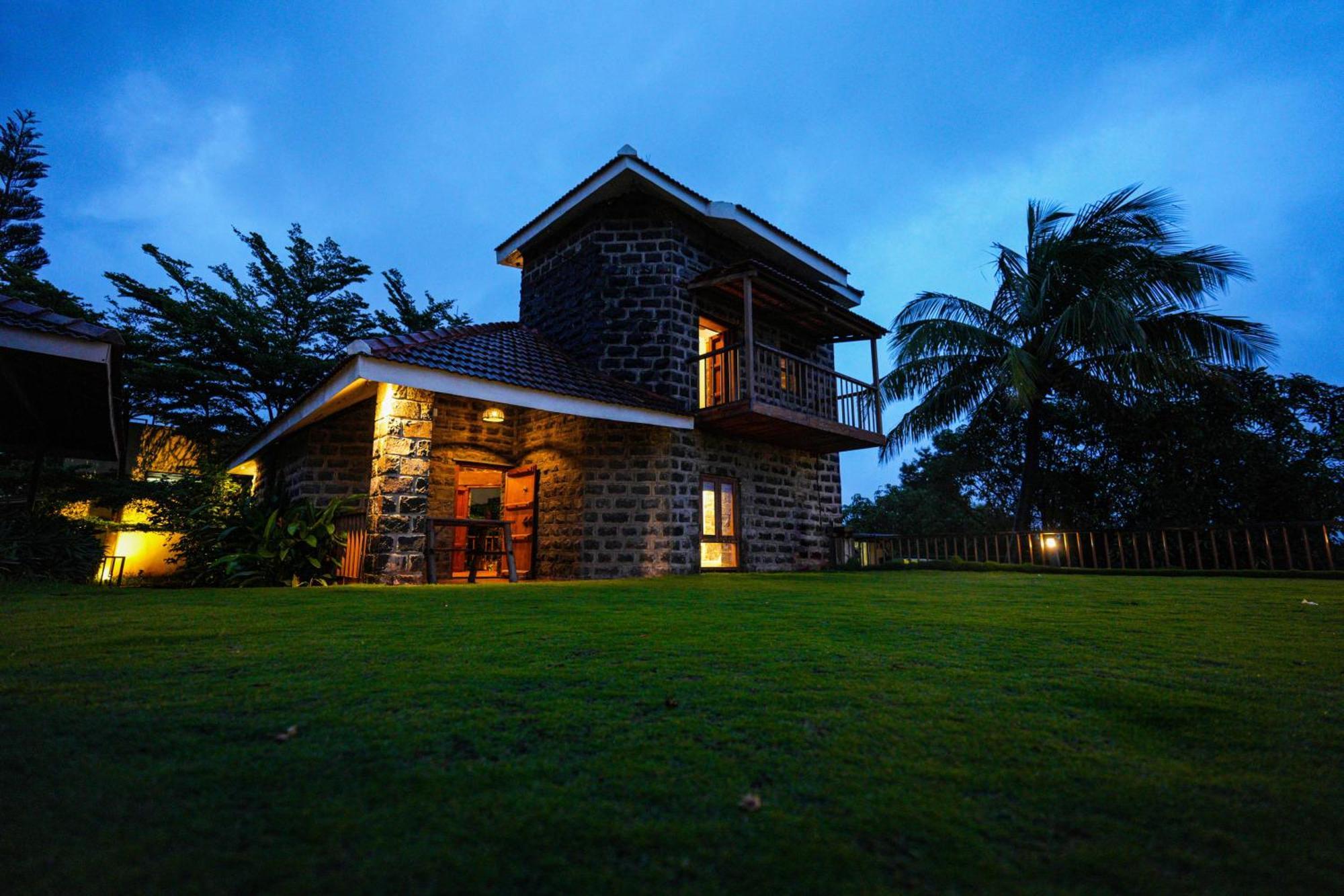 Nisarg Resort Kolhapur Eksteriør bilde